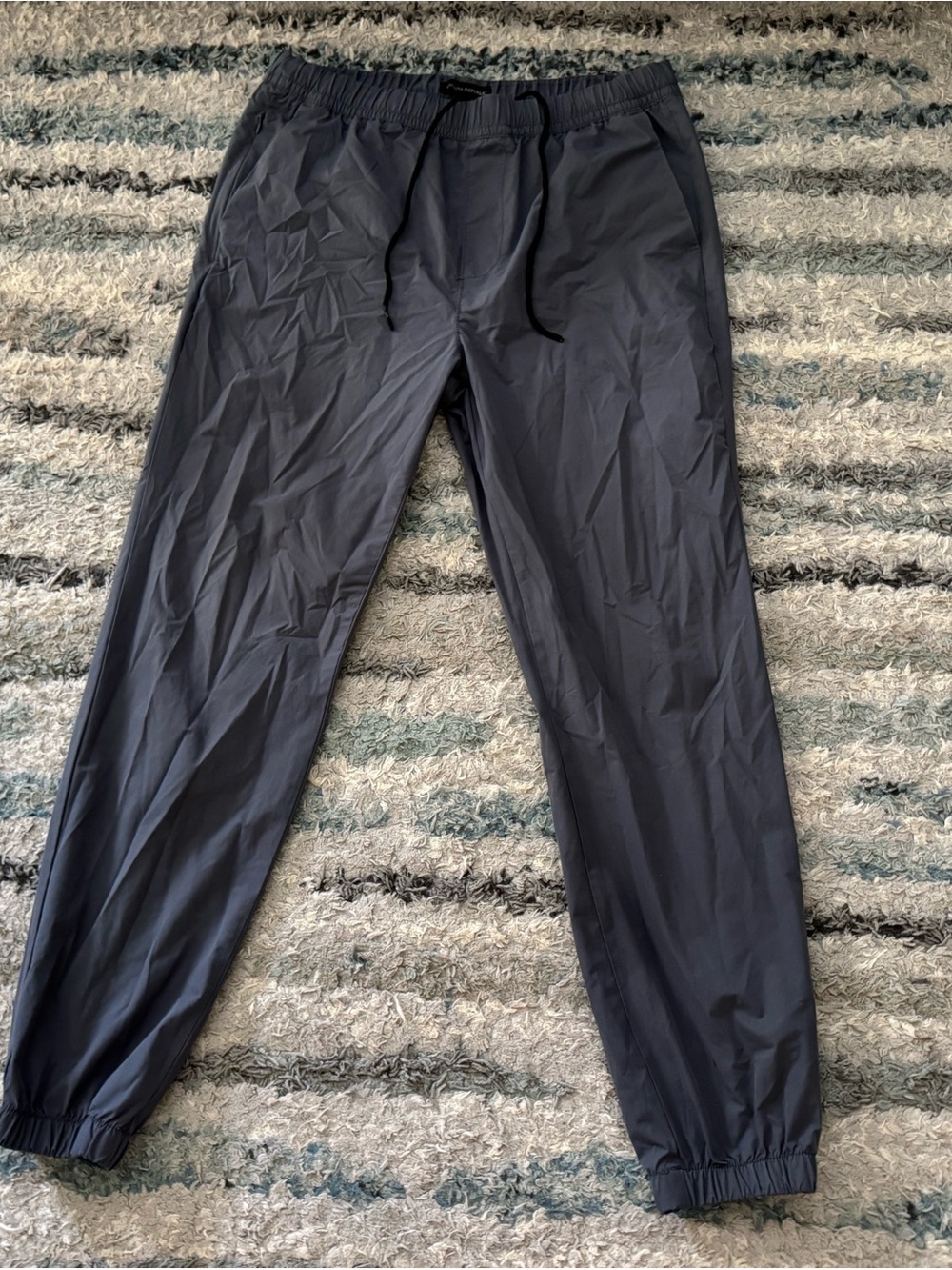 Banana Republic Men’s Black Elastic-Waist Joggers with Drawstring